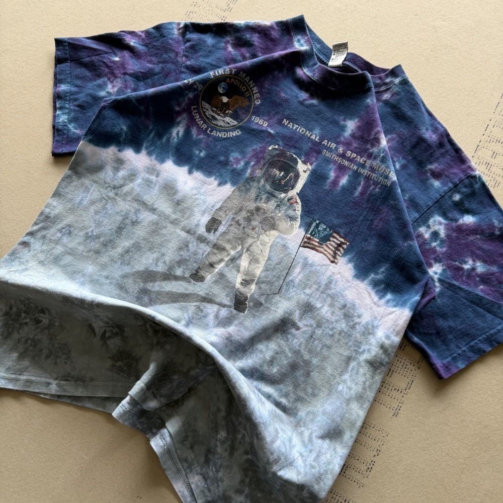 Vintage 90's Smithsonian Apollo 11 Lunar Landing Tie Dye T-shirt